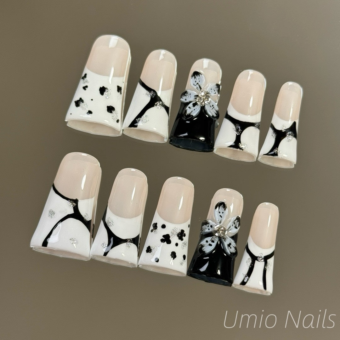 Black-White Duckbill